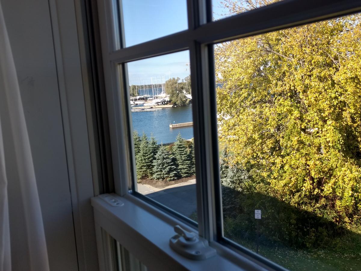Harbor House Inn Sackets Harbor Exterior photo